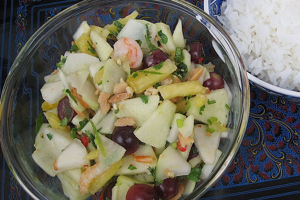 Yam Ponlamai - Thai sauerscharfer Obstsalat