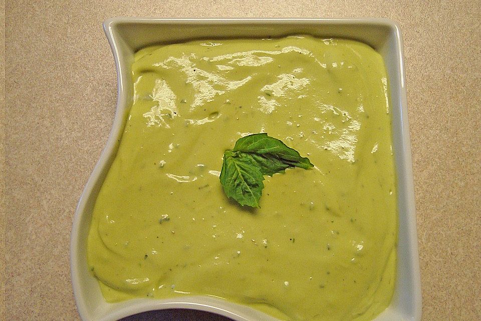 Avocado Basilikum Dip