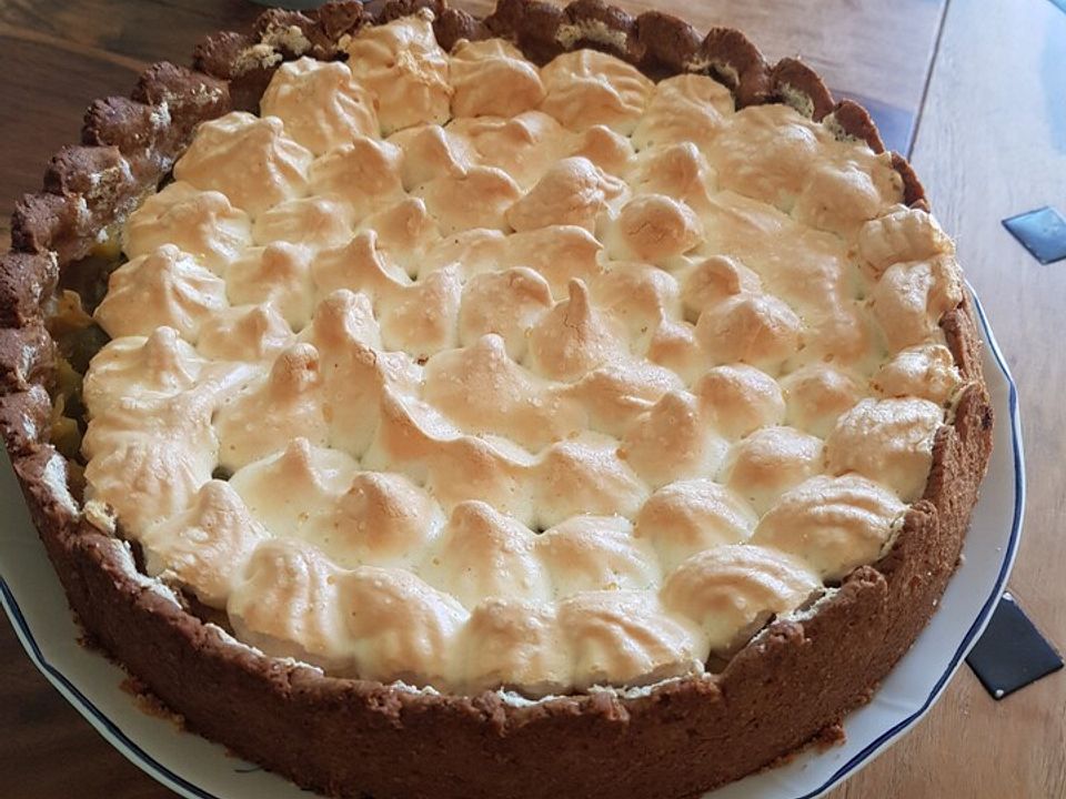 Rhabarberkuchen mit Sahneguss und Baiserhaube von marylou| Chefkoch