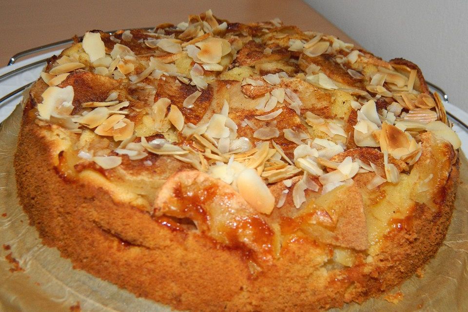 Kleiner Apfel - Amaretto - Kuchen