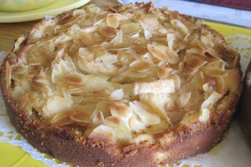 Kleiner Apfel - Amaretto - Kuchen