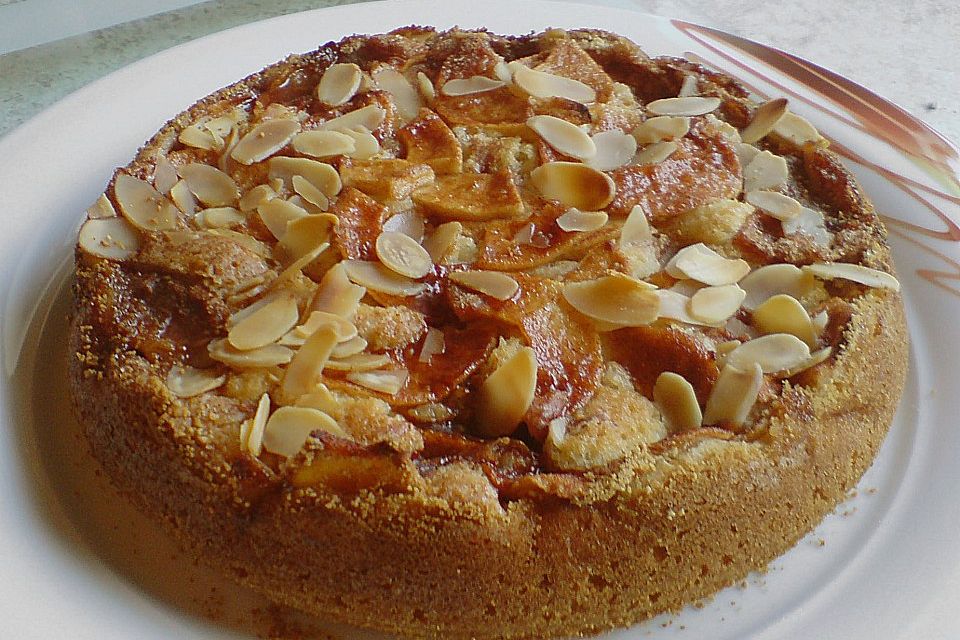 Kleiner Apfel - Amaretto - Kuchen