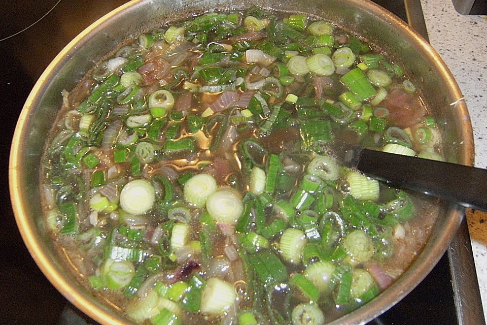 Zwiebelsuppe mit Käsebaguette