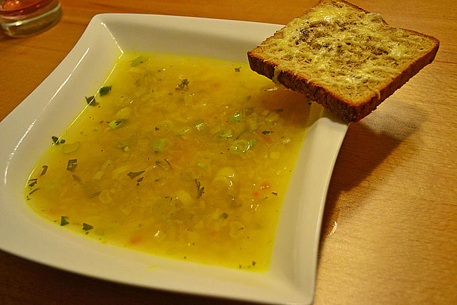 Zwiebelsuppe mit Käsebaguette von GourmetKathi| Chefkoch
