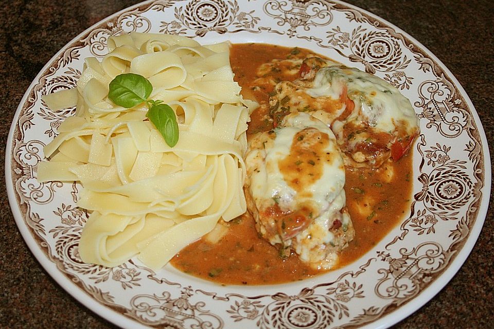 Schnitzel mit Mozzarella und Schinken