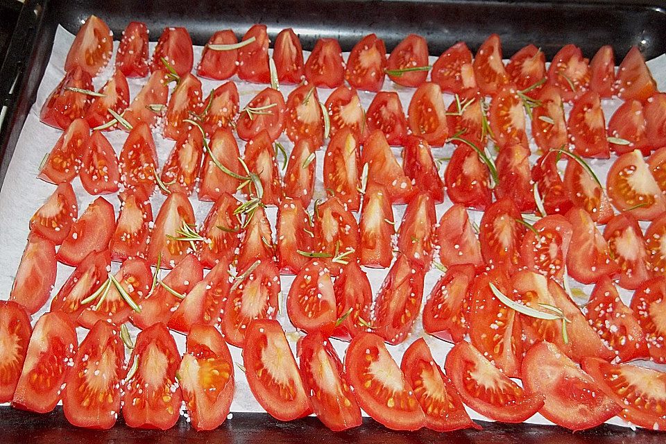 Getrocknete kleine Tomaten