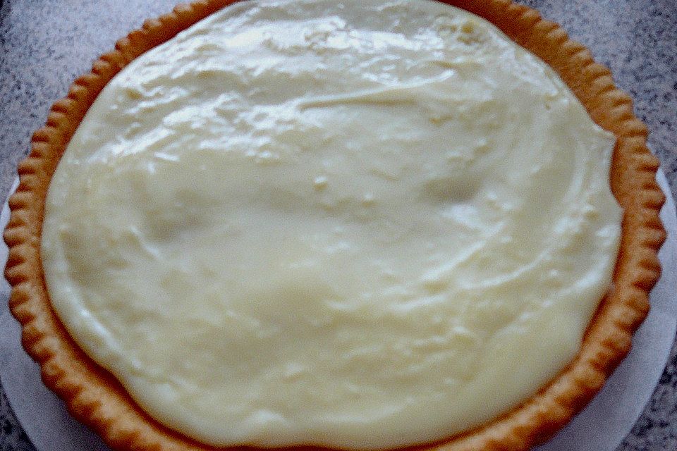 Schnelle Erdbeertorte mit Vanille - Schokocreme