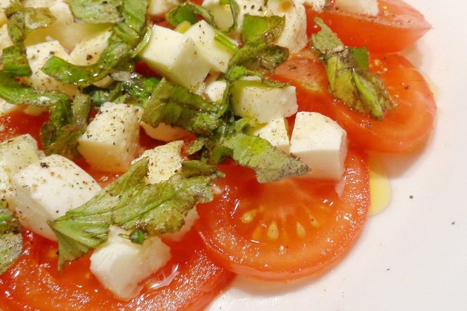 Tomaten - Mozzarella Salat