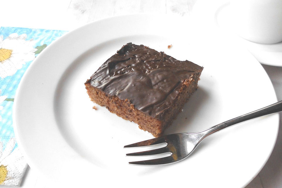 Saftiger Zucchinikuchen auf dem Blech