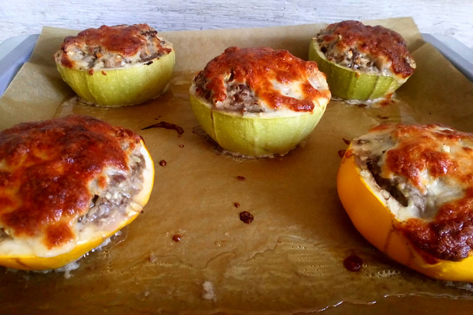 Zucchini mit Hackfleisch-Reisfüllung