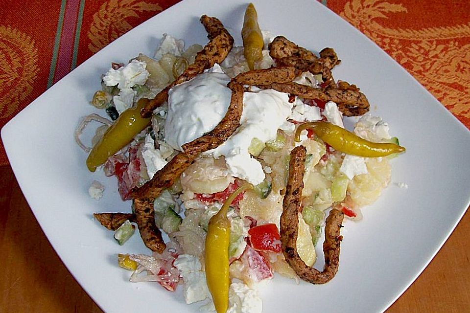 Bunter Kartoffelsalat Greek Style