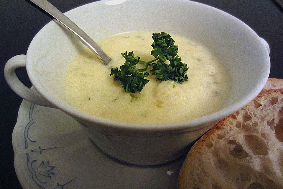 Blumenkohl - Käse - Suppe