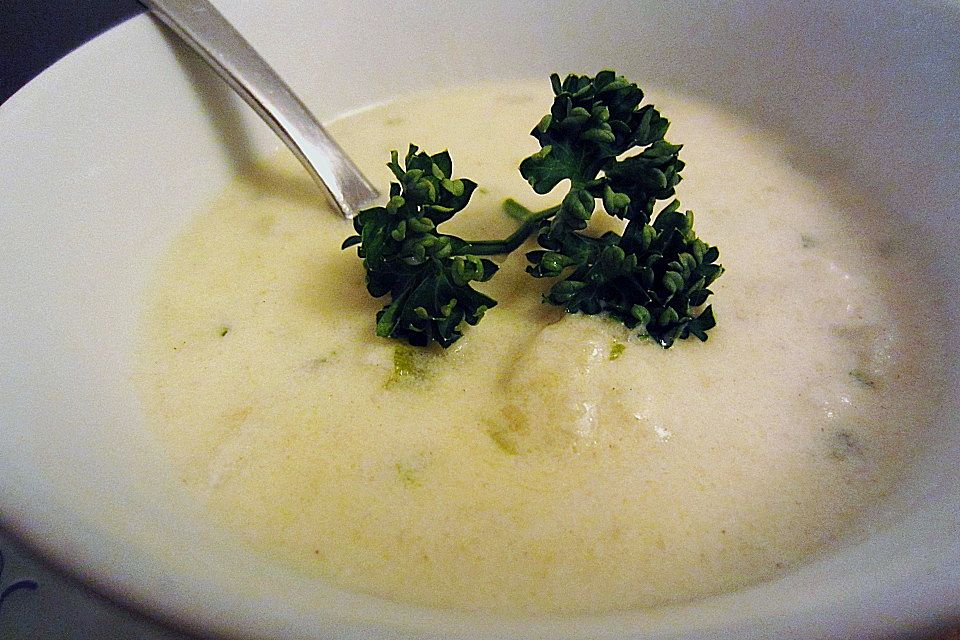 Blumenkohl - Käse - Suppe