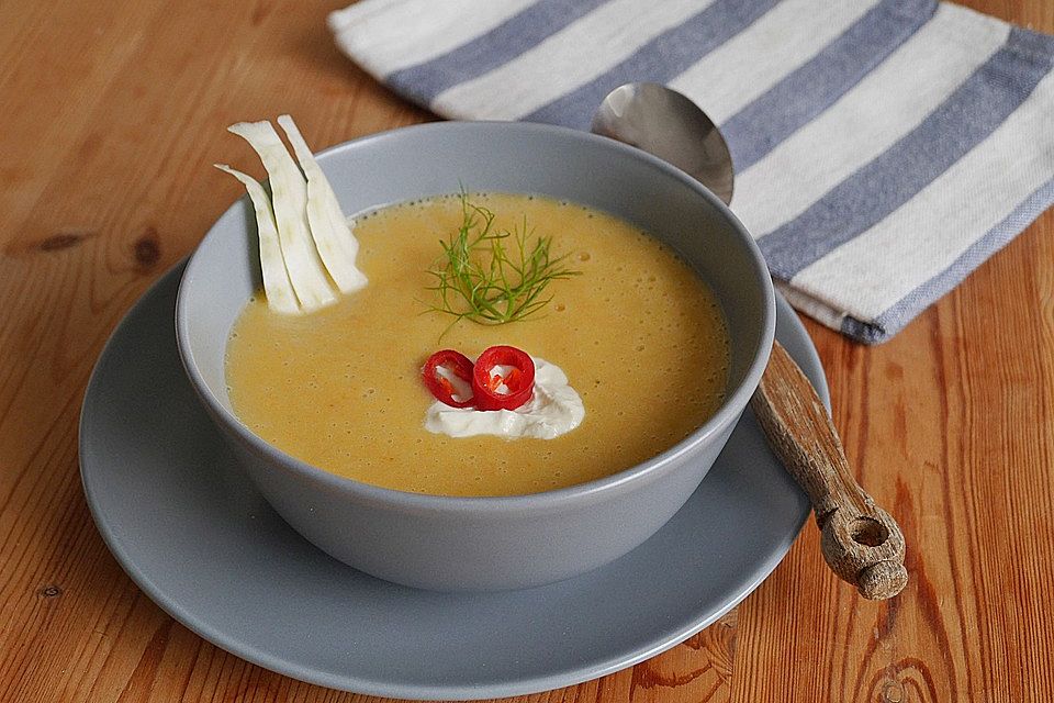 Scharfe Möhren - Fenchel - Suppe