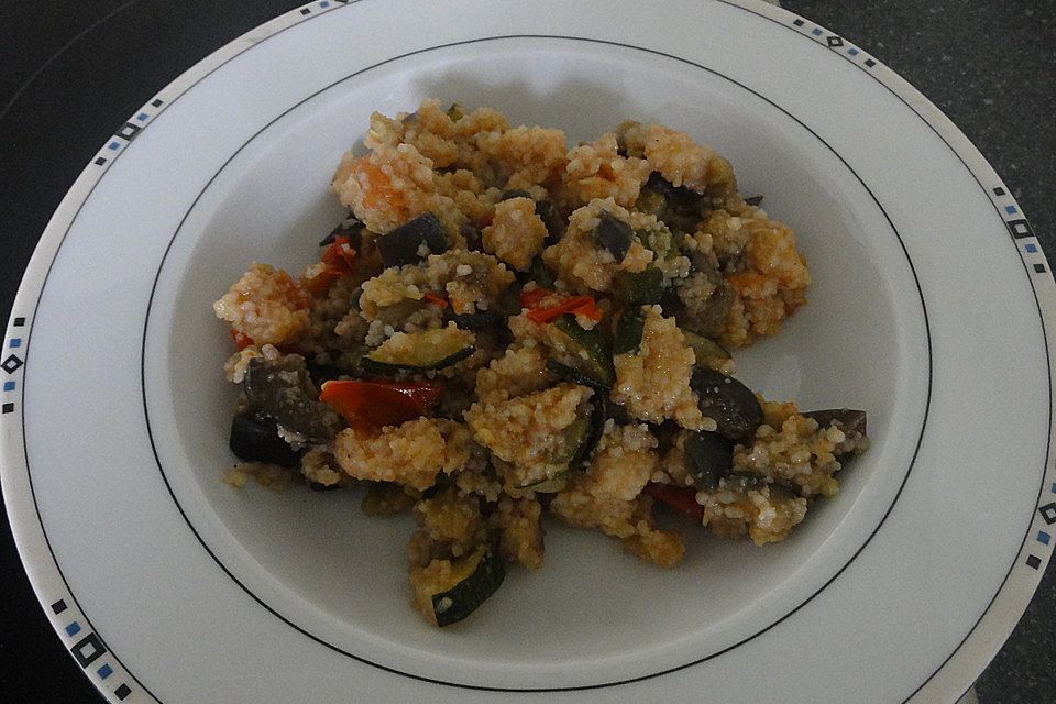 Couscous - Salat mit Ratatouille - Gemüse