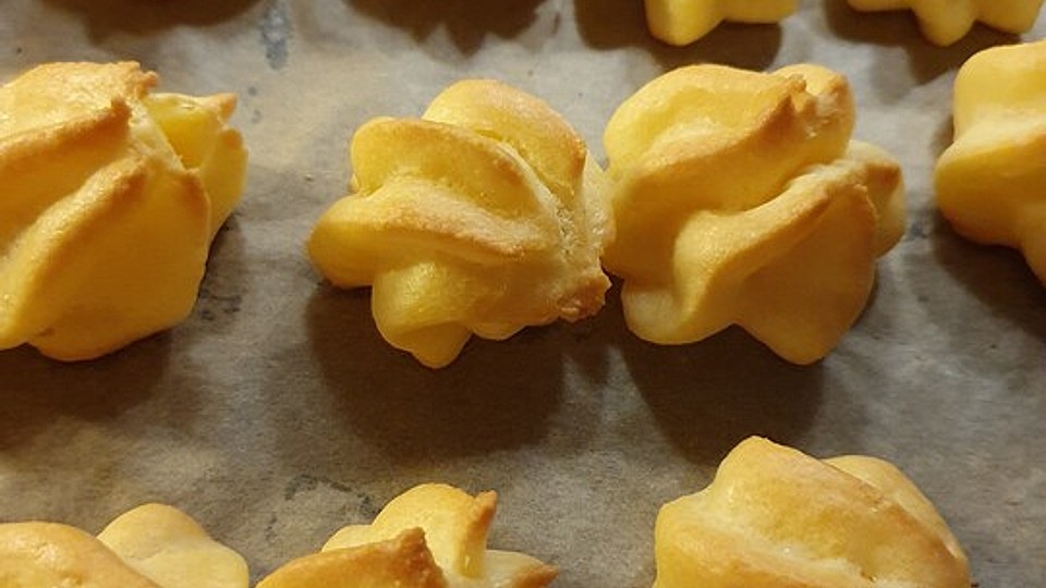 Käsewindbeutelchen von gottfriedstutz| Chefkoch Käsewindbeutelchen von gottfriedstutz| Chefkoch