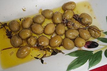 Selbst eingelegte Oliven