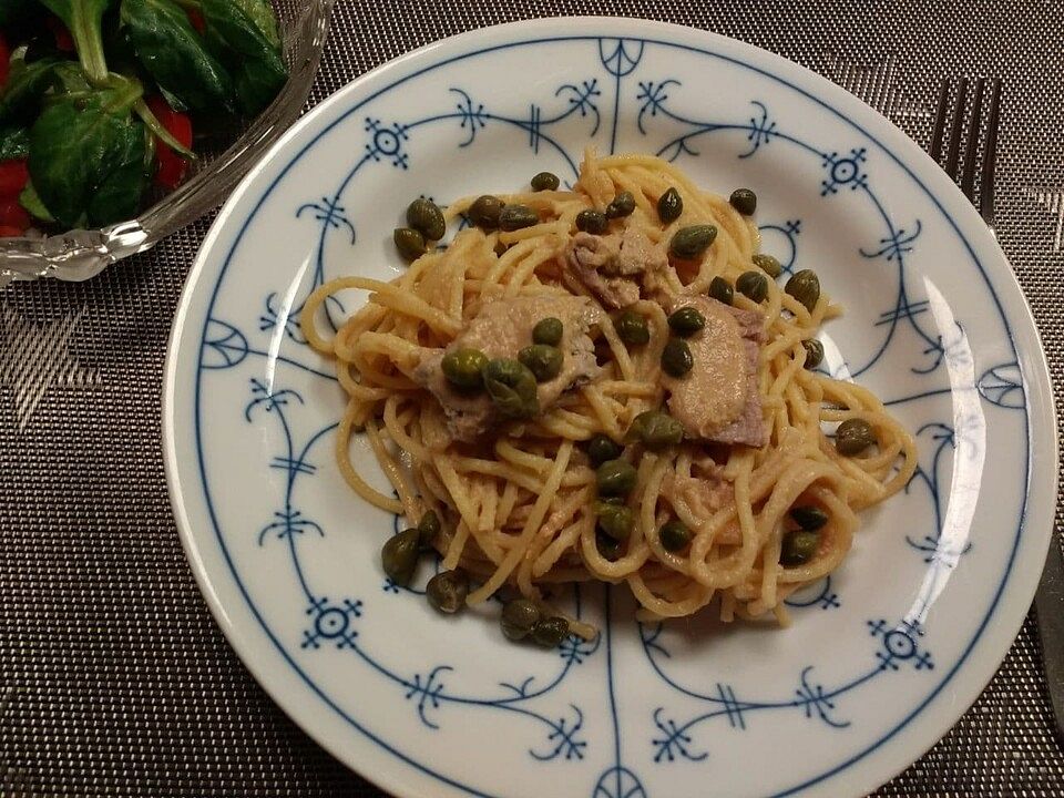 Spaghetti mit Thunfisch - Kapern - Sauce von semmelknöderl| Chefkoch