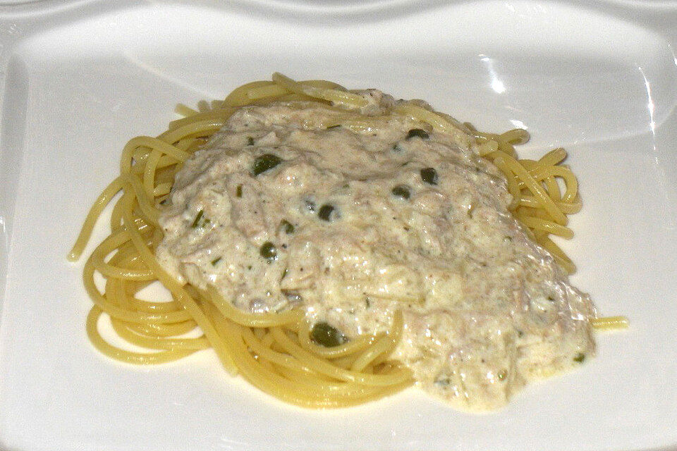 Spaghetti mit Thunfisch - Kapern - Sauce