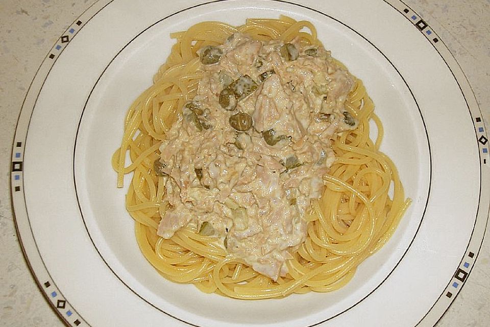 Spaghetti mit Thunfisch - Kapern - Sauce