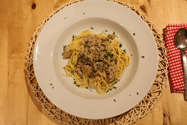 Spaghetti mit Thunfisch - Kapern - Sauce von semmelknöderl | Chefkoch