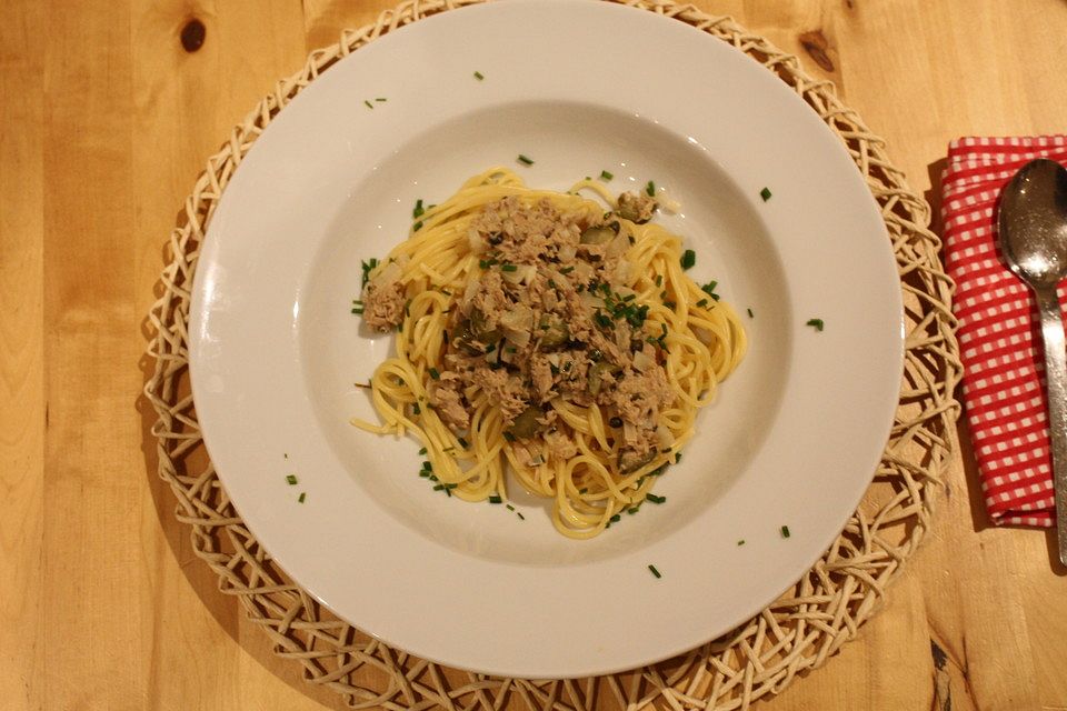 Spaghetti mit Thunfisch - Kapern - Sauce