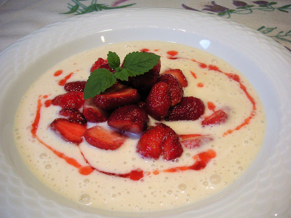 Erdbeeren auf Bananenschaum von Tryumph800| Chefkoch