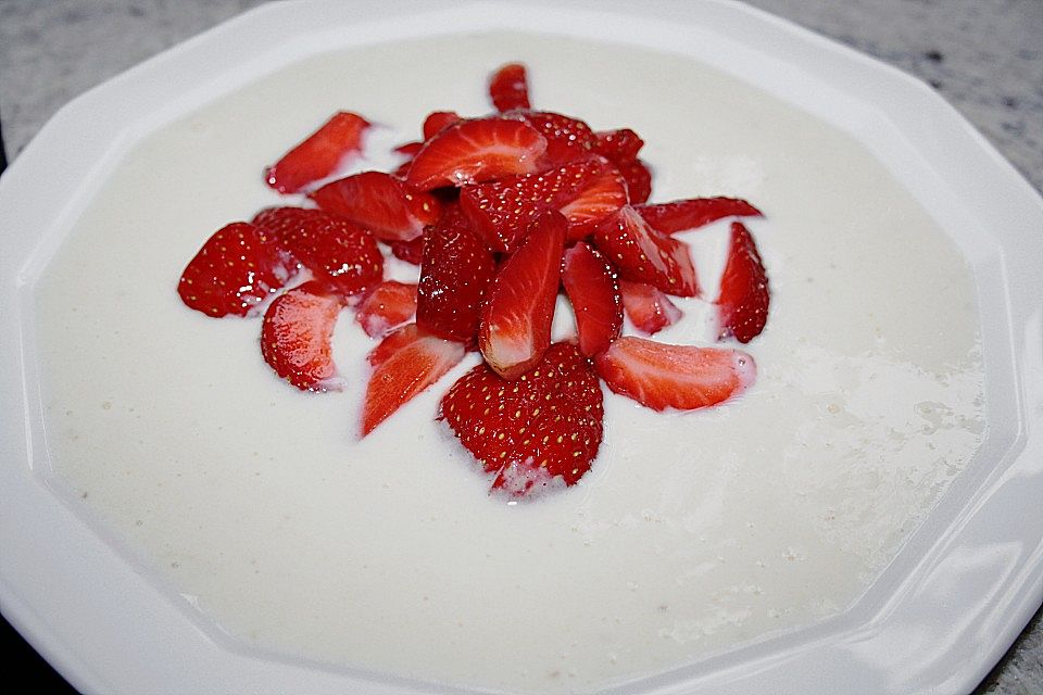 Erdbeeren auf Bananenschaum Erdbeeren auf Bananenschaum