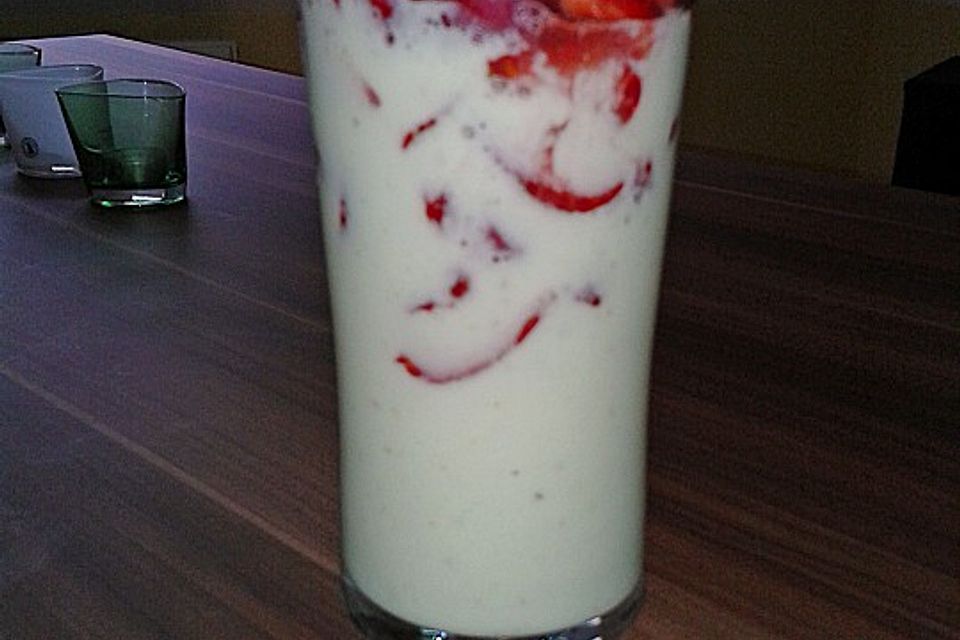 Erdbeeren auf Bananenschaum Erdbeeren auf Bananenschaum