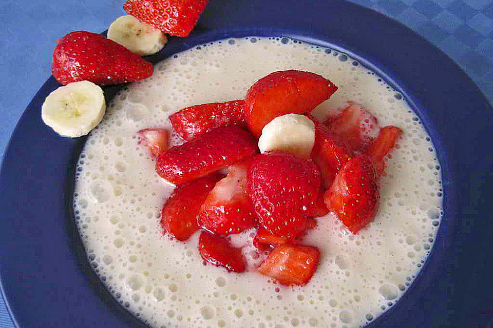 Erdbeeren auf Bananenschaum Erdbeeren auf Bananenschaum