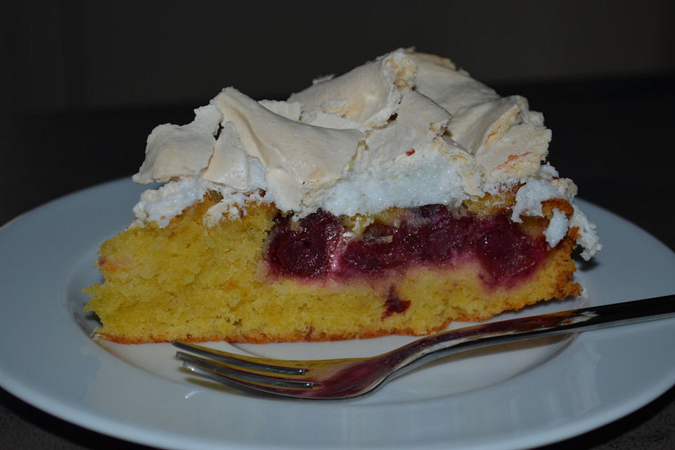 Kirsch - Baiser - Torte