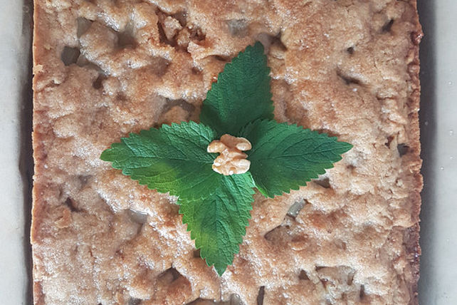 Gedeckter Birnenkuchen mit Walnüssen von Kuchengöttin| Chefkoch