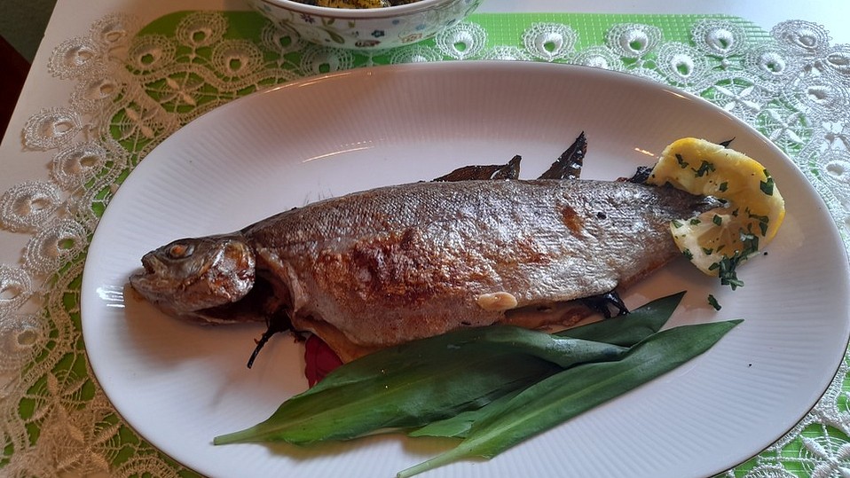 Forelle mit Bärlauch gefüllt von Nordlichthh Forelle mit Bärlauch gefüllt von Nordlichthh