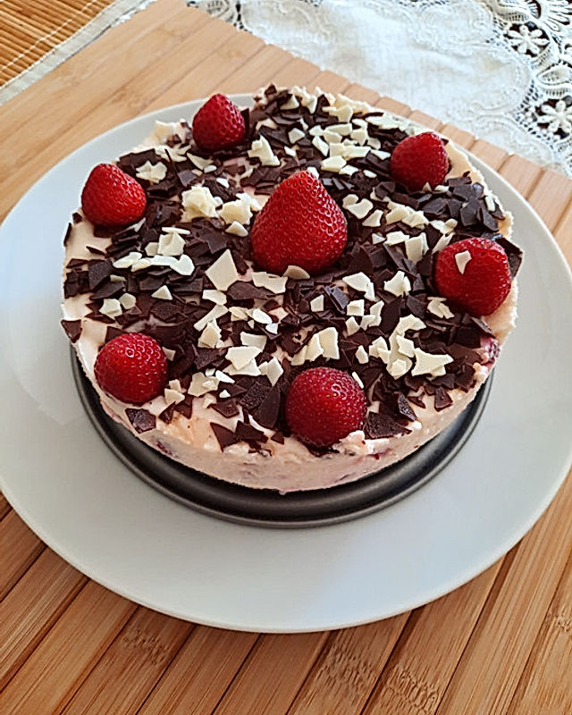 Erdbeer - Knusper - Torte