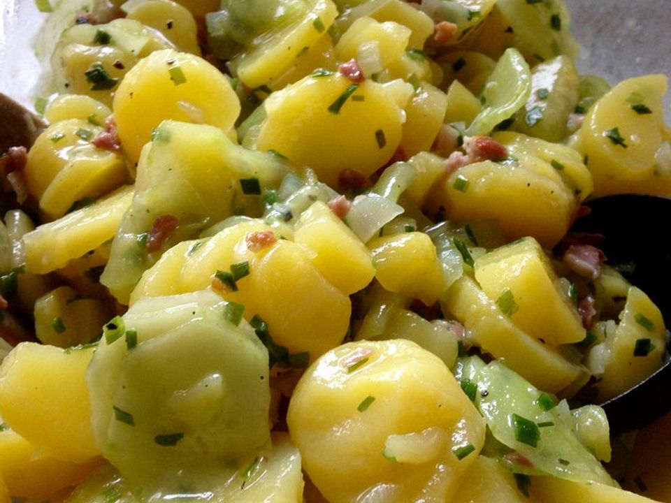 Kartoffelsalat mit Dörrfleisch und Gurke von CherAndi| Chefkoch