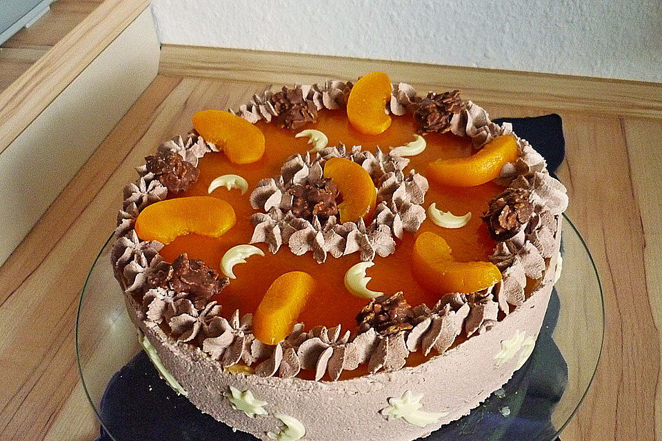 Pfirsich - Käsesahnetorte mit Choco Crossies