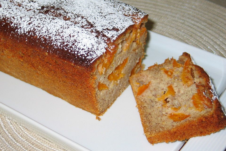 Aprikosen - Nuss - Kuchen