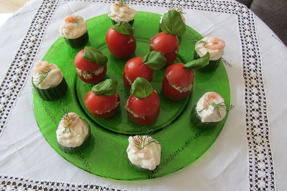 Gefüllte Tomaten mit Thunfisch