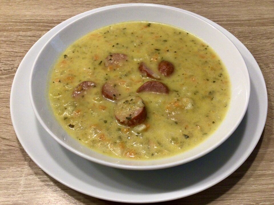 Kartoffelsuppe mit Mettwürstchen von knurpselfrau| Chefkoch