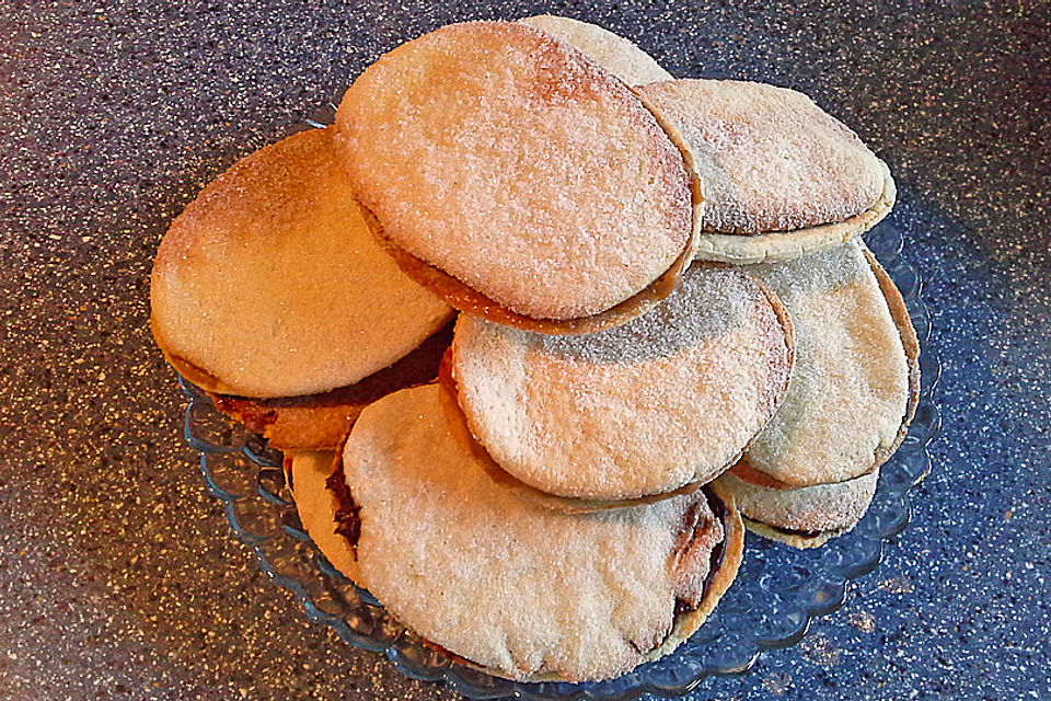 Seezungen - Plätzchen-Doppeldecker mit Cremefüllung