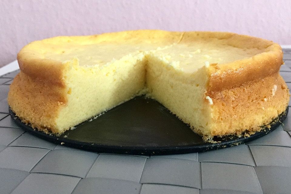 Saftiger Käsekuchen ohne Boden