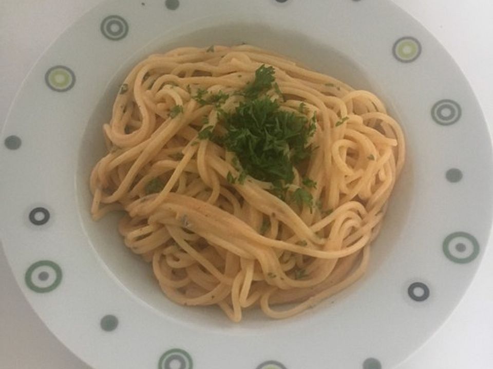 Spaghetti bzw. Nudeln mit roter Gorgonzolasoße von alpinkatze | Chefkoch