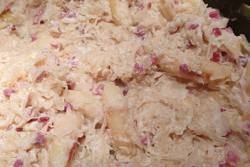 Schupfnudelpfanne mit Sauerkraut