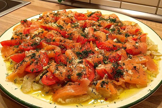 Marinierter Fenchel mit Räucherlachs und Kirschtomaten| Chefkoch