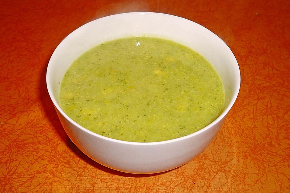 Brokkolisuppe