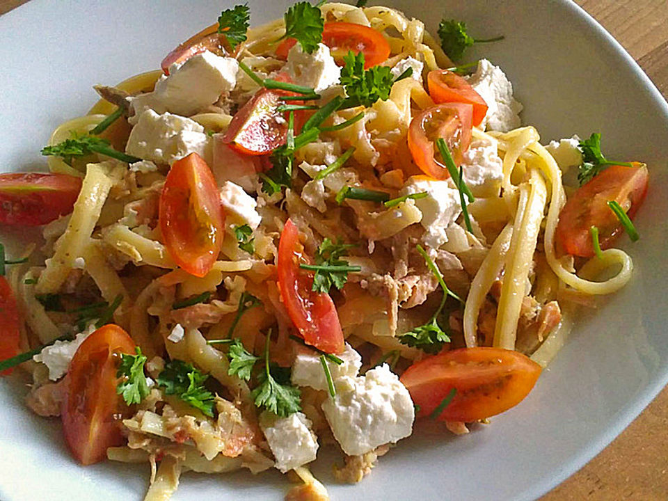 Schnelle Pasta mit fettarmer Räucherlachssauce von mareikaeferchen ...