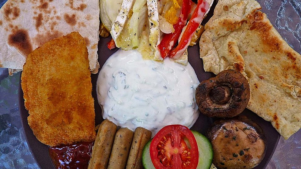 Fruchtiges Camembert - Gemüse für den Grill von essen_fressen_dominostein