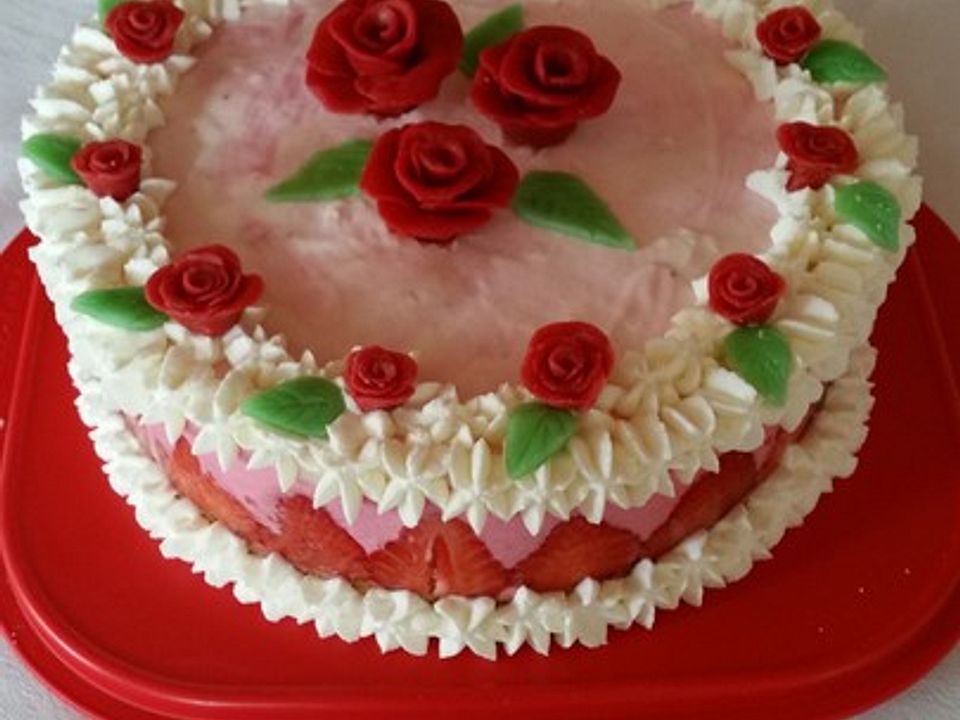 Erdbeer - Sekt - Torte von Henrietta| Chefkoch