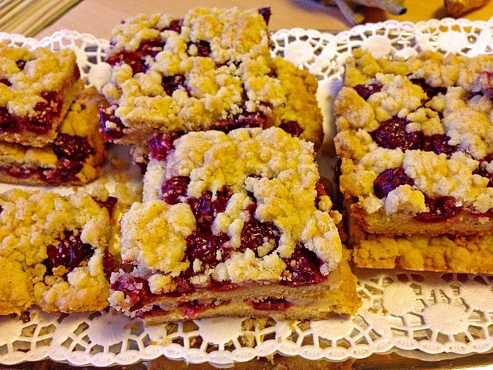 Kirschstreuselkuchen von beight| Chefkoch