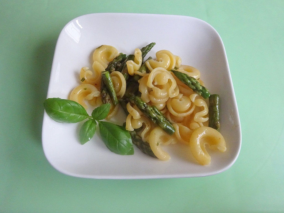 Farfalle mit grünem Spargel von chefkoch2002| Chefkoch